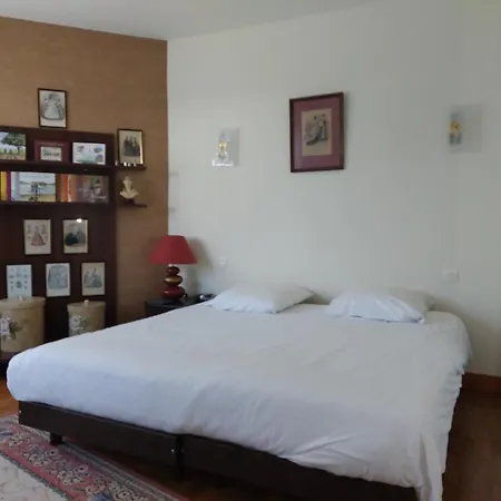 Maison Avec Jardin, Terrasse Et Parking Proche - Fr-1-239-772 Urrugne
